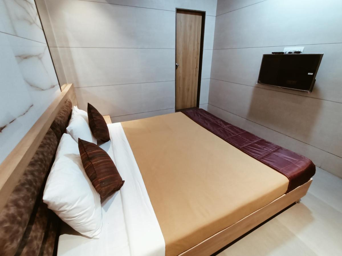 Hotel Prasad Nx Мумбаи Экстерьер фото