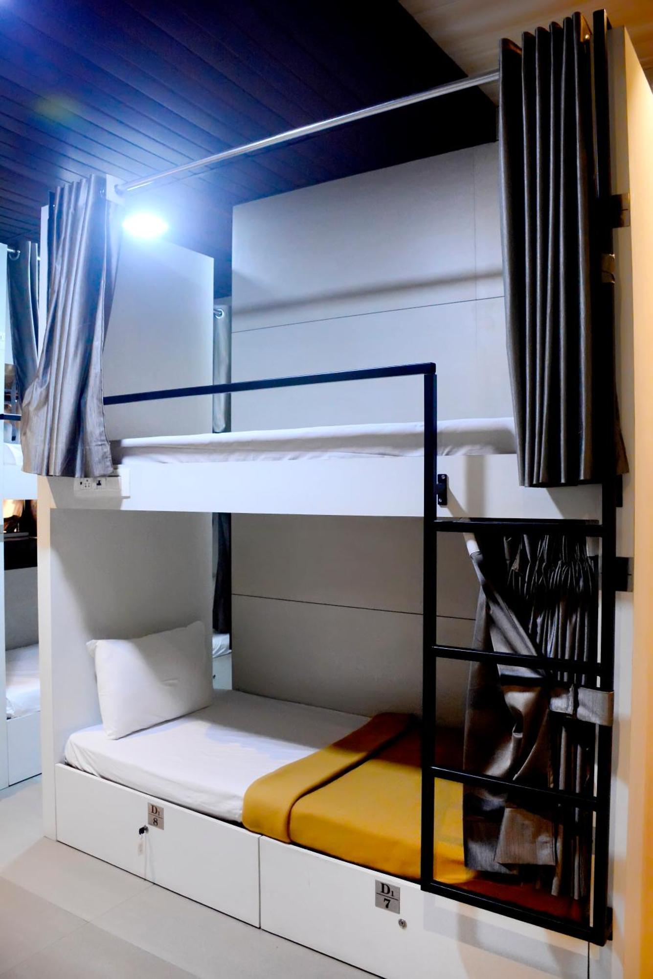 Hotel Prasad Nx Мумбаи Экстерьер фото