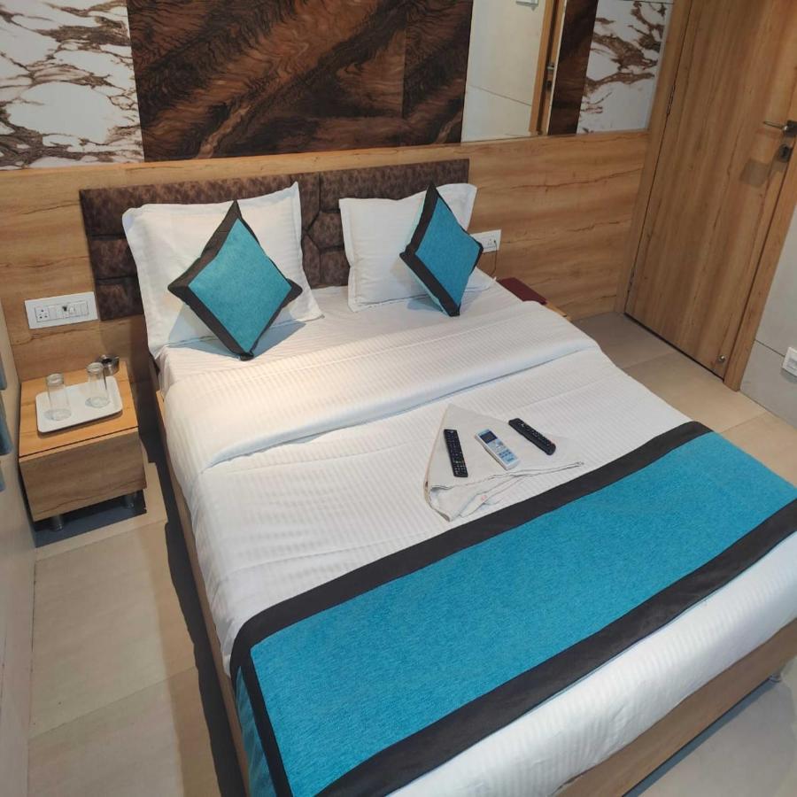 Hotel Prasad Nx Мумбаи Экстерьер фото